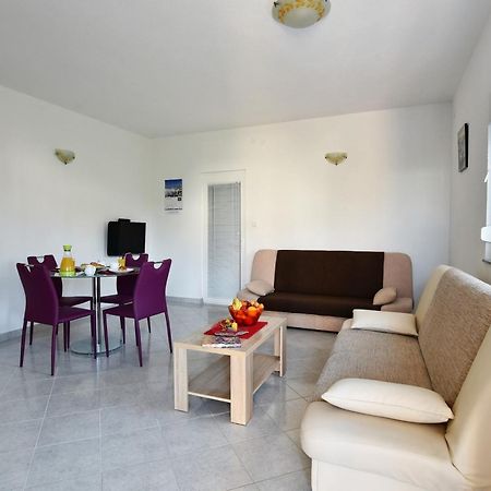 Apartmani Natasa Nino Jezera, Murter الغرفة الصورة