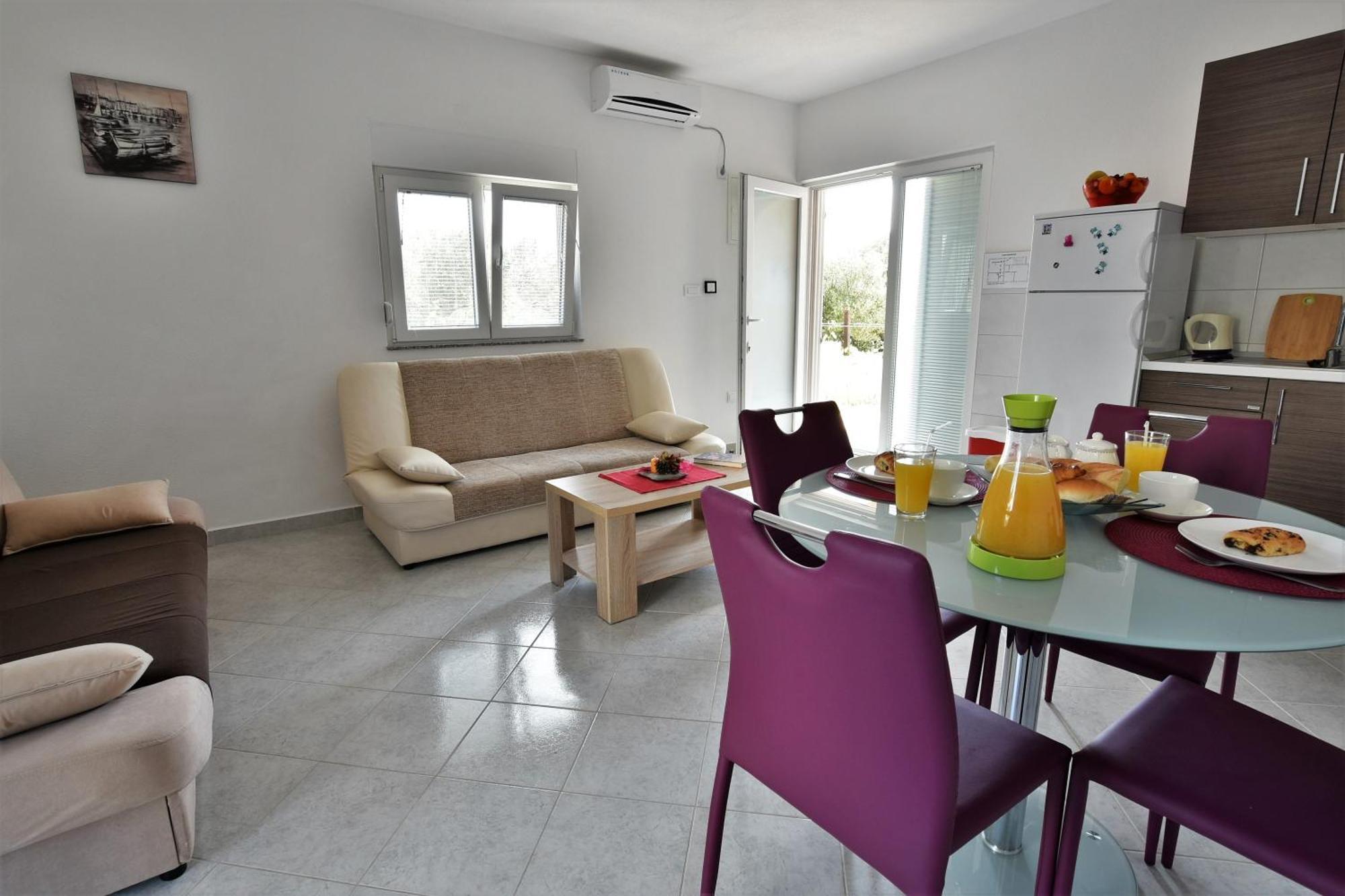 Apartmani Natasa Nino Jezera, Murter الغرفة الصورة