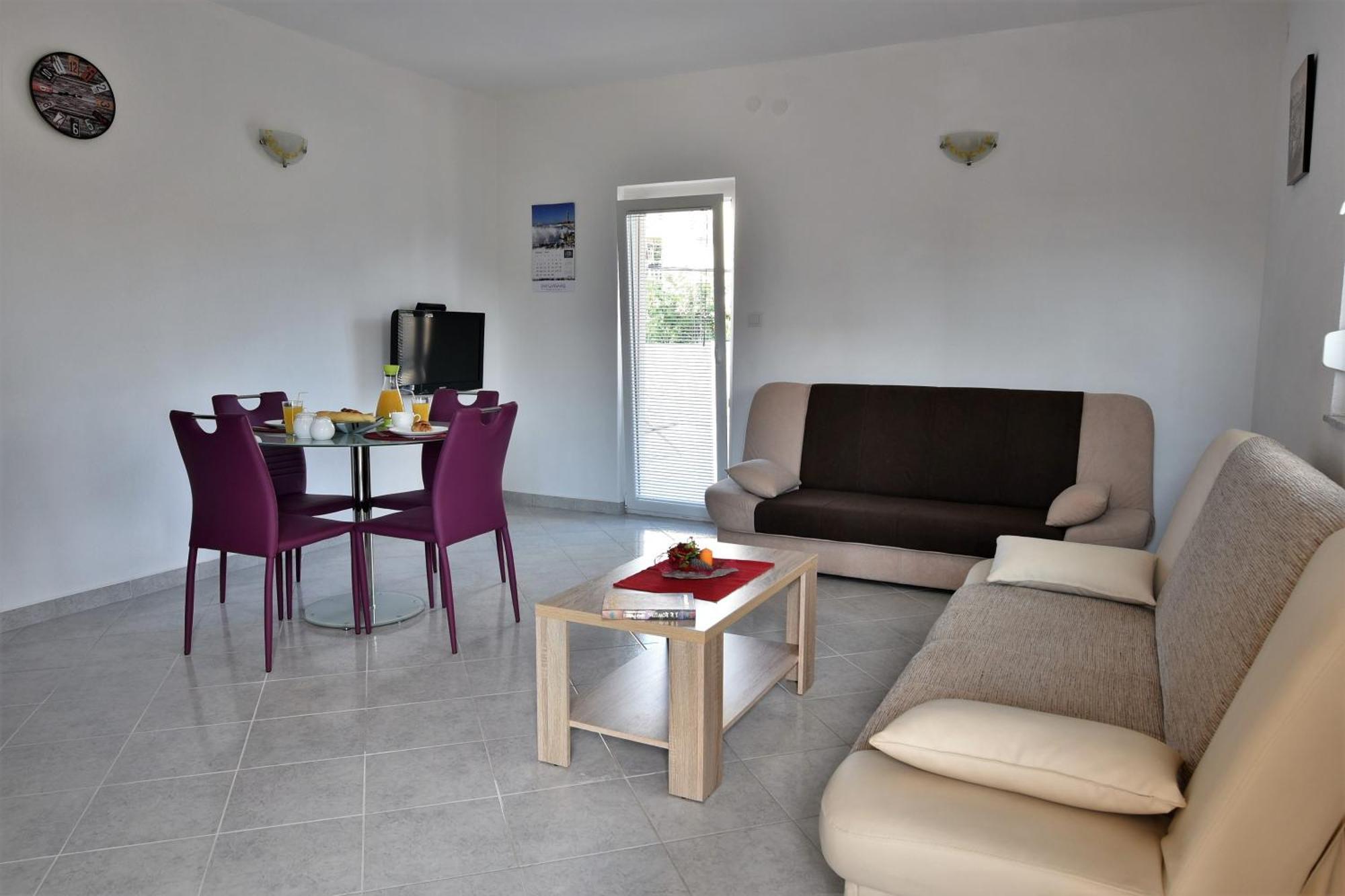 Apartmani Natasa Nino Jezera, Murter الغرفة الصورة