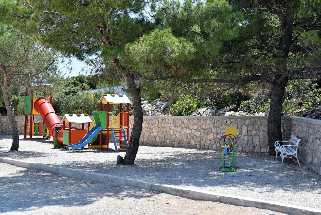 Apartmani Natasa Nino Jezera, Murter المظهر الخارجي الصورة
